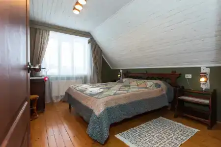 Петров Дом - 64