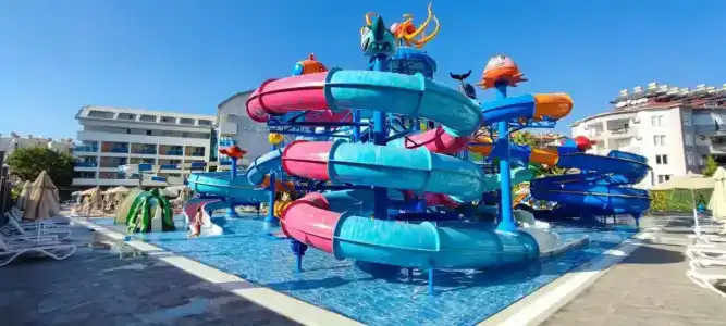 Blue Wave Suite - 69