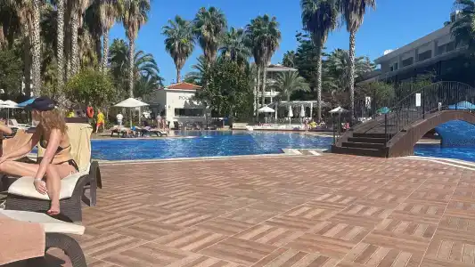 Utopia Resort & Residence - 22