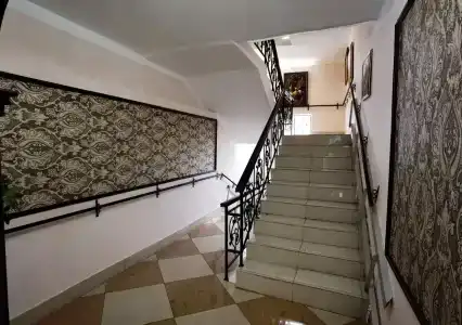 Никольская - 84