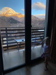 Hilltop Kazbegi - 9