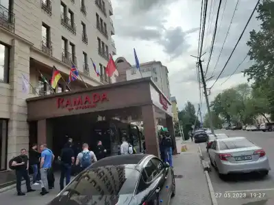 Ramada by Wyndham Bishkek Centre - 15
