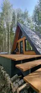 Треугольный домик в лесу с горячей купелью - 45