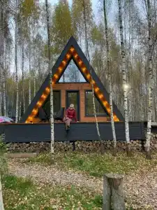 Треугольный домик в лесу с горячей купелью - 25