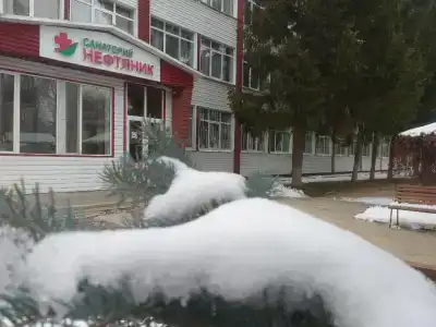 Нефтяник - 18