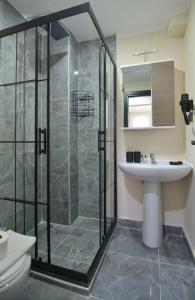 Mykonut Boutique - 13