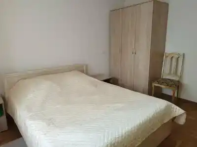 Академическая - 40