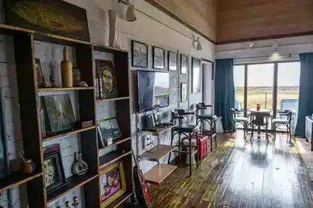 Surf House - 14