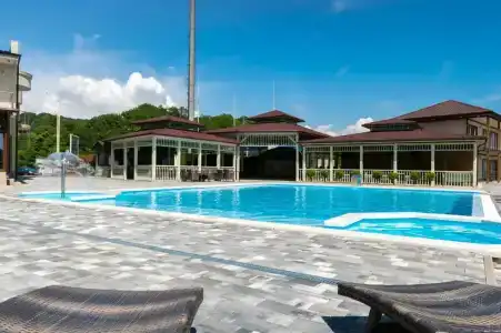 Grand Paradise - 3