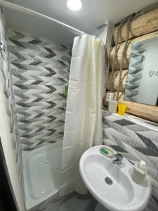 on Vostochnaya 10 - 87