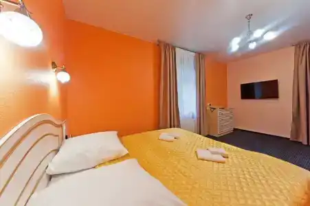 Виктория - 24