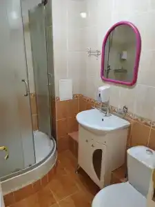 Академическая - 76