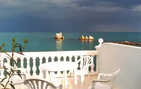 Эллинг "Ноги в море" - 6