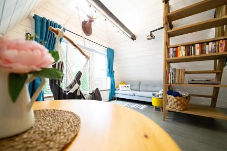 Треугольный стильный дом рядом с сыроварней - 37