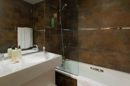 Best Western Plus Le Moderne - 63