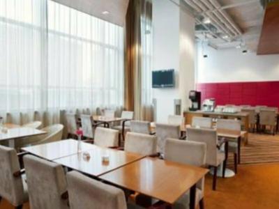 Holiday Inn Beijing Focus Square, An Ihg - 33