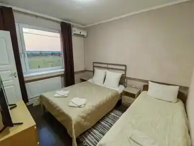 Московский - 92