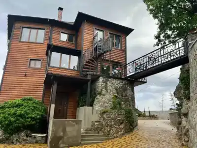 Red Stone - 42
