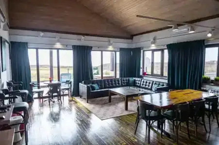 Surf House - 13