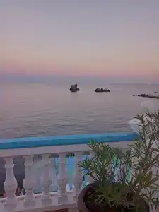Эллинг "Ноги в море" - 22