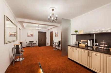 Соната Дворцовая площадь - 74