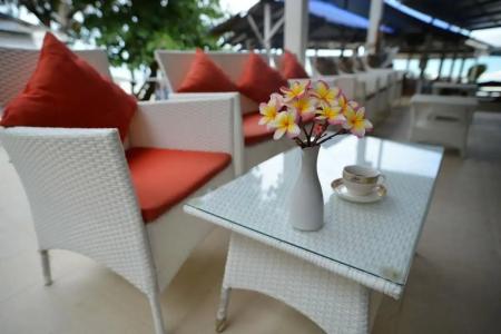 Sangthian Beach Resort - 17
