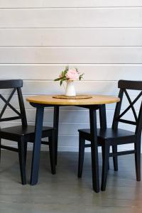 Треугольный стильный дом рядом с сыроварней - 46