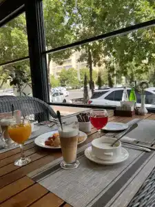 The Royal Mezbon & SPA - 4