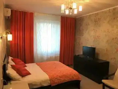 Крокус Стар - 2