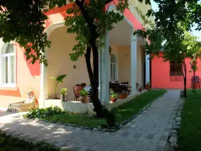 Garden Boutique - 5