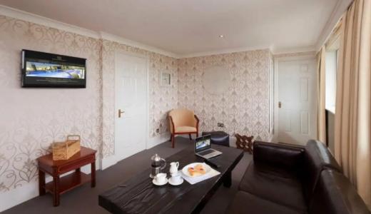 Bonnington & Leisure Centre - 24