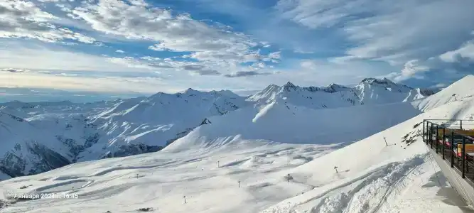 Khizina Rezo | REZO HUT - 16