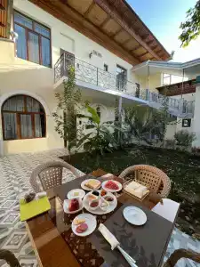 Chorsu Inn - 0