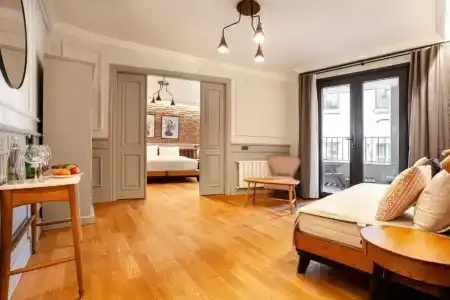 World House Boutique - 5