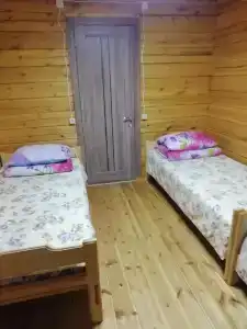У Ирины - 27
