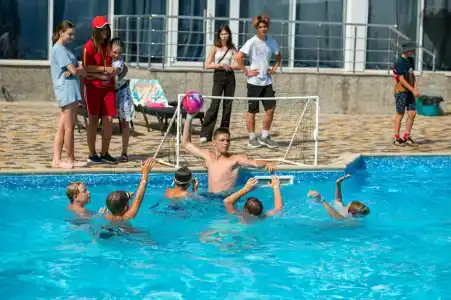 Славутич - 10