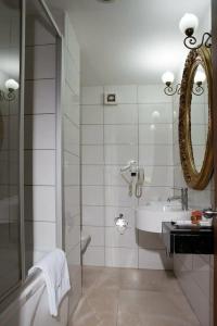 Residence - 30