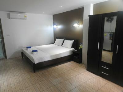 Allstar Guesthouse - 3
