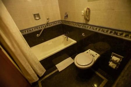 Crowne Plaza Chennai Adyar Park, An Ihg - 70