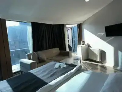 Plus Park Suite & - 24