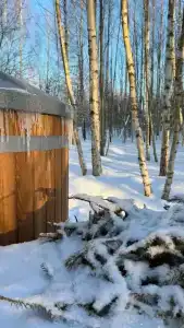 Треугольный домик в лесу с горячей купелью - 49