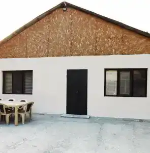Дом возле реки - 0