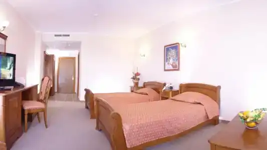 Estreya Palace - 87