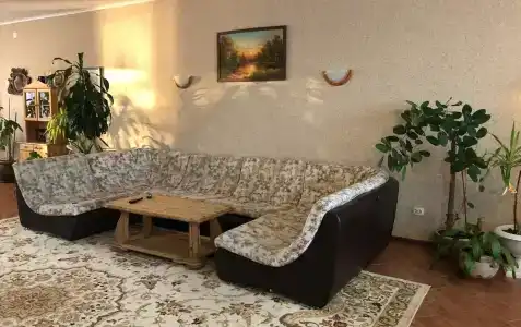 Уютная - 16
