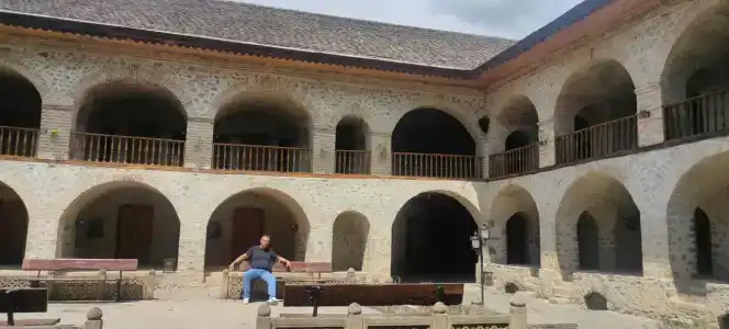 f Garden Sheki - 7