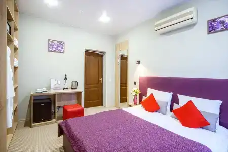 Piter By Academia - 1