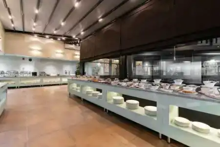 Ramada Encore by Wyndham - 14