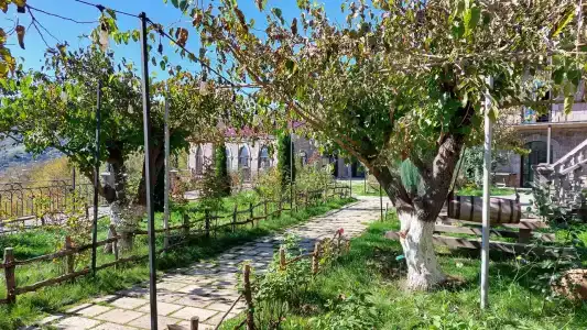 Khoreayi Dzor - 14