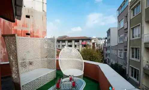 Corner Hot - 7