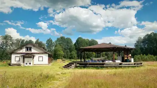 Rayok Barn - 0
